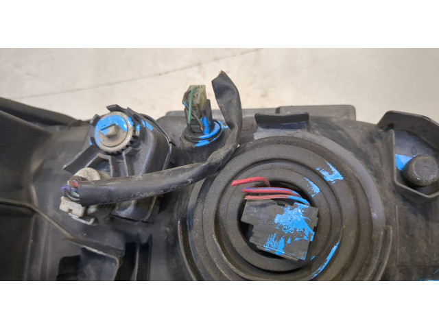 Фара передняя Mitsubishi Montero Sport / Pajero Sport 1996-2008 правая