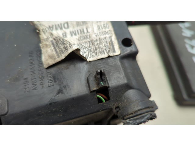 Блок предохранителей  Ford Focus 3 2011-2015         