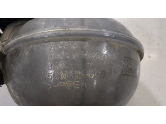 Бачок расширительный  Volkswagen Jetta 7 2018-    