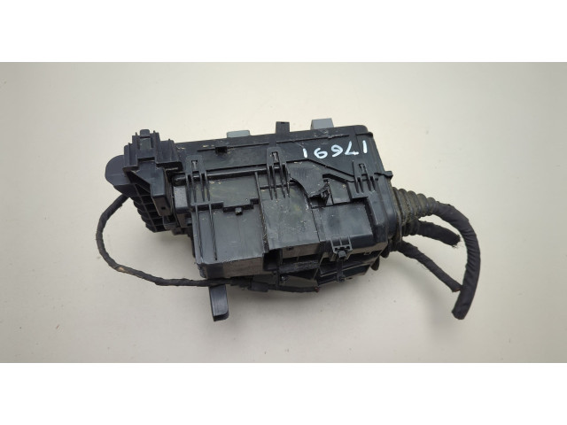 Блок предохранителей GMC Terrain 2017-2024 84582317