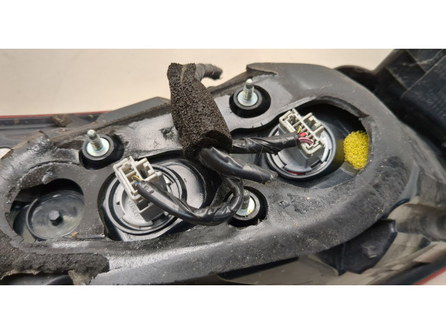 Задний фонарь