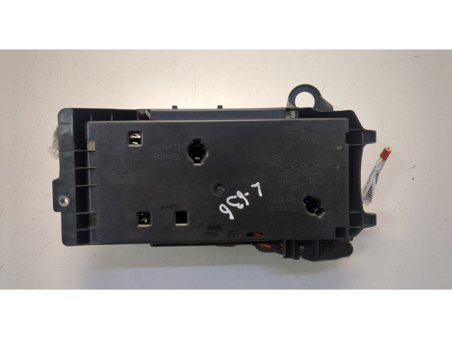 Блок предохранителей  Mercedes E W213 2016-2023         