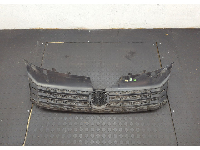 Решетка радиатора  Volkswagen Passat 7 2010-2015 Европа          