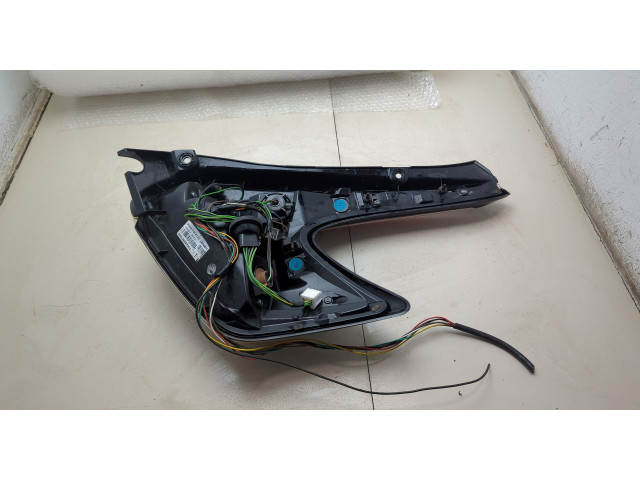 Задний фонарь