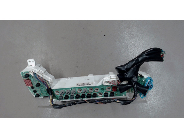 Дисплей бортового компьютера Toyota Previa (Estima) 2000-2006 8395028070, 0559005281