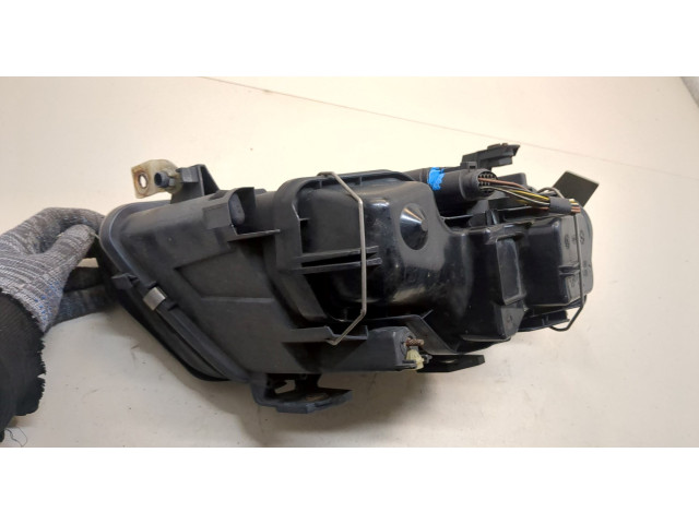 Фара передняя  Audi A6 (C5) 1997-2005 левая 