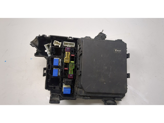 Блок предохранителей Nissan Rogue 2007-2013