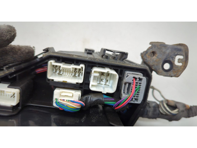 Блок предохранителей  Lexus LS460 2006-2017      8921950070   