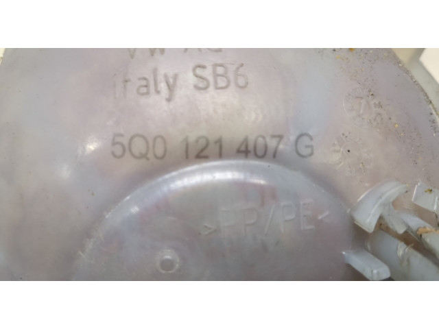 Бачок расширительный  Skoda Octavia (A7) 2017-2021 5Q0121407G   