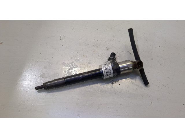 Форсунка топливная  Opel Meriva 2010-    55570012     