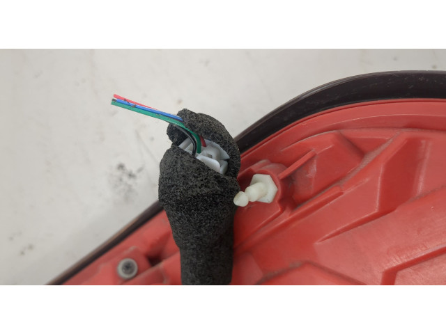 Задний фонарь