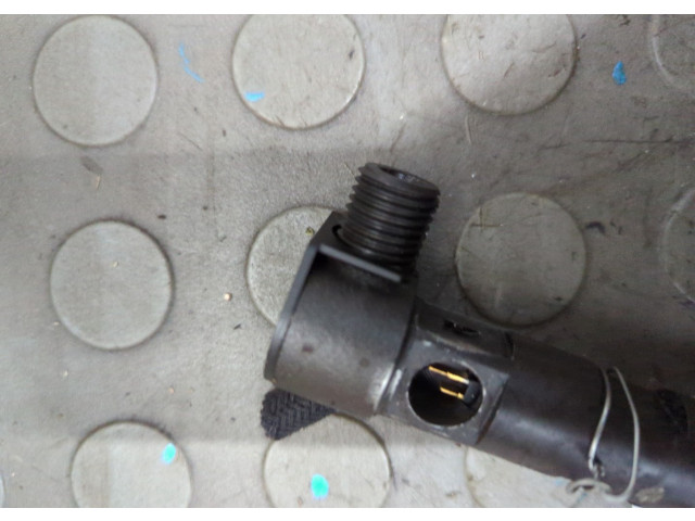 Форсунка топливная  Opel Antara 2006-2015    4802157     