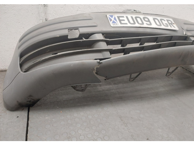 Бампер Volkswagen Caddy 2004-2015 передний