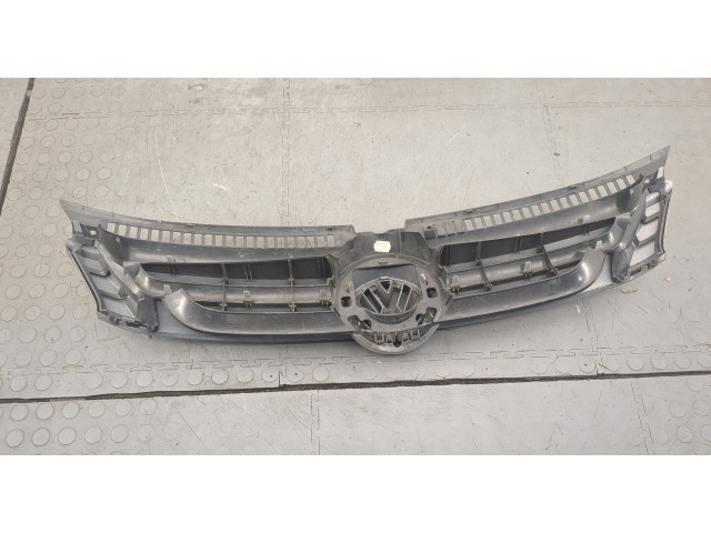 Решетка радиатора Volkswagen Golf Plus 5M0853651A, 3C0853601C