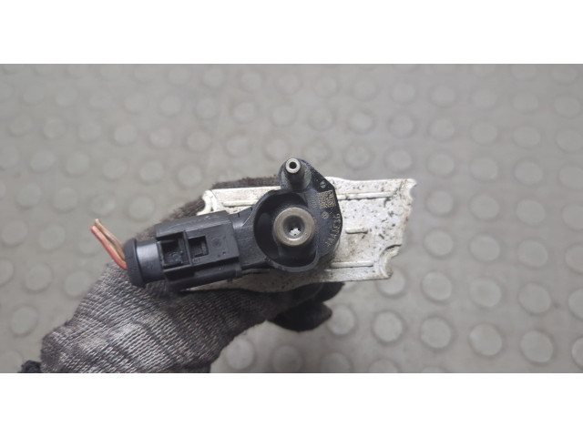 Форсунка топливная  Volkswagen Passat 6 2005-2010    03L130277, 0445116030     