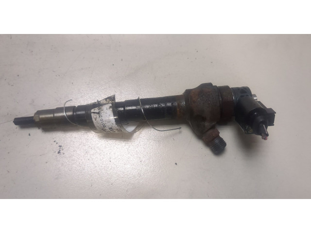 Форсунка топливная  Volkswagen Passat 7 2010-2015 Европа    0445110647     