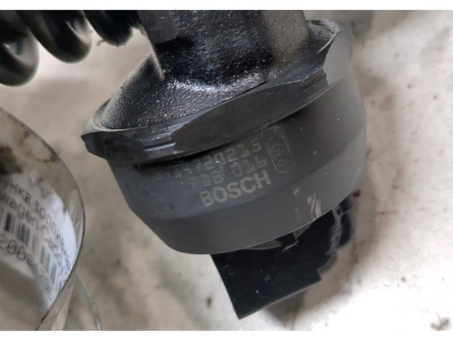 Форсунка топливная Volkswagen Caddy 2004-2010 038130073BN