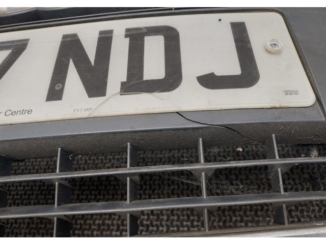 Бампер  Audi A4 (B7) 2005-2007 передний     8E0807105