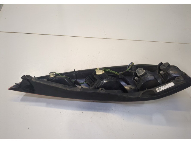 Задний фонарь Nissan Almera Tino