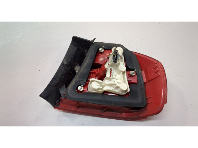 Задний фонарь