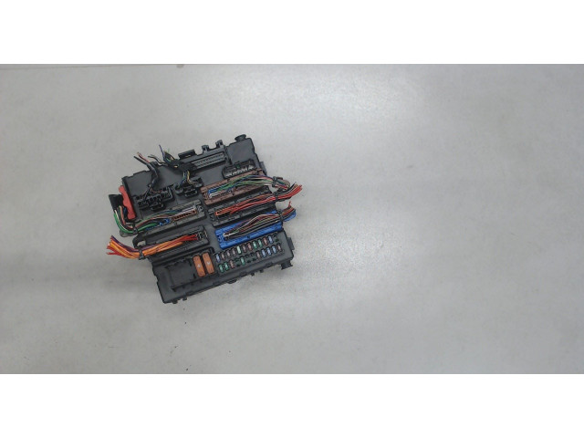 Блок реле  Cadillac BLS 2006-2009          1.9