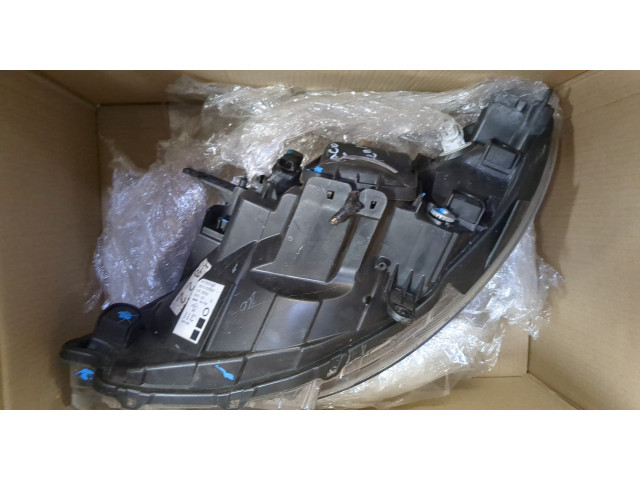 Фара передняя Mercedes Citan 2012-2021 правая