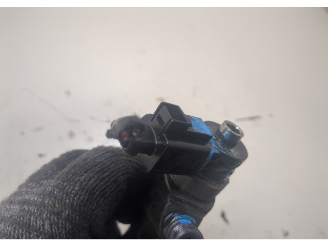 Форсунка топливная Skoda Yeti 2013-2018 03L138277Q