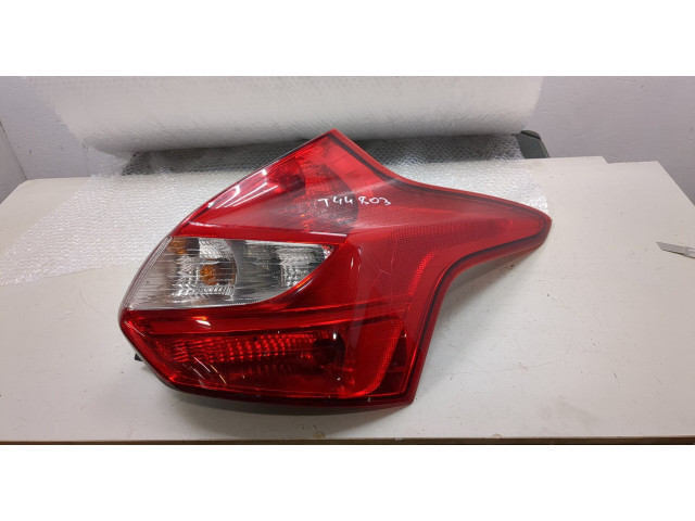 Задний фонарь          