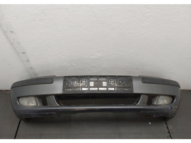 Бампер  Volvo S40 / V40 1995-2004 передний   