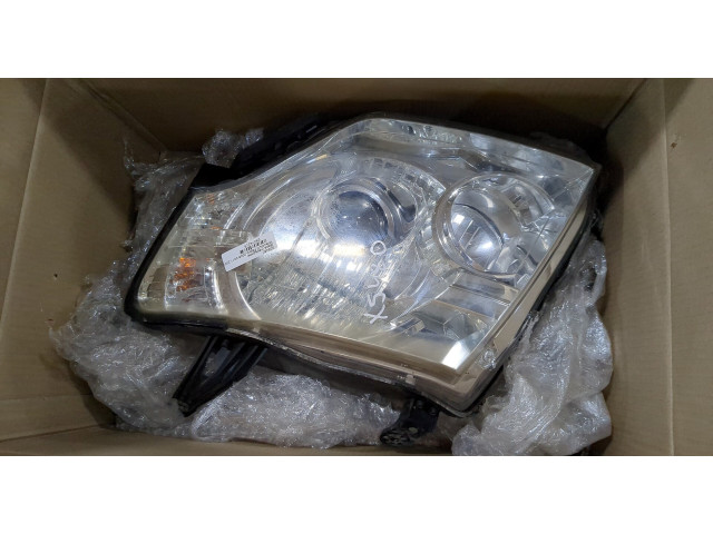 Фара передняя Mitsubishi Pajero 2006-2011 левая
