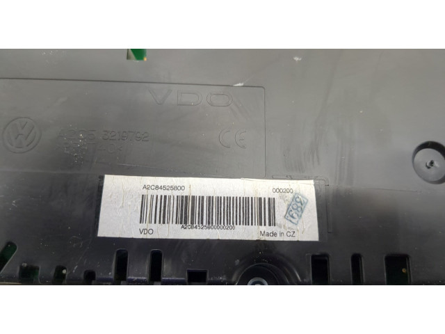 Панель приборов Volkswagen Tiguan 2011-2016 5N0920973D