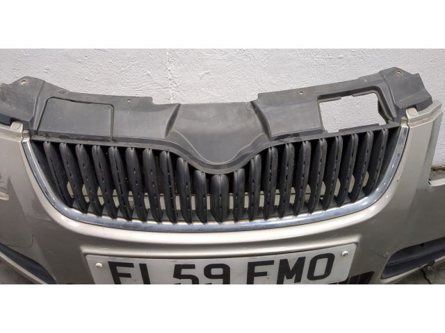 Бампер Skoda Fabia 2007-2014 передний