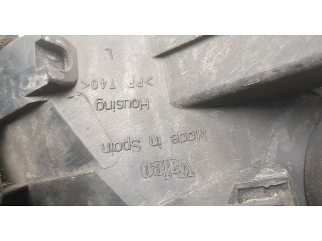 Фара передняя  Volkswagen Passat 6 2005-2010 левая 