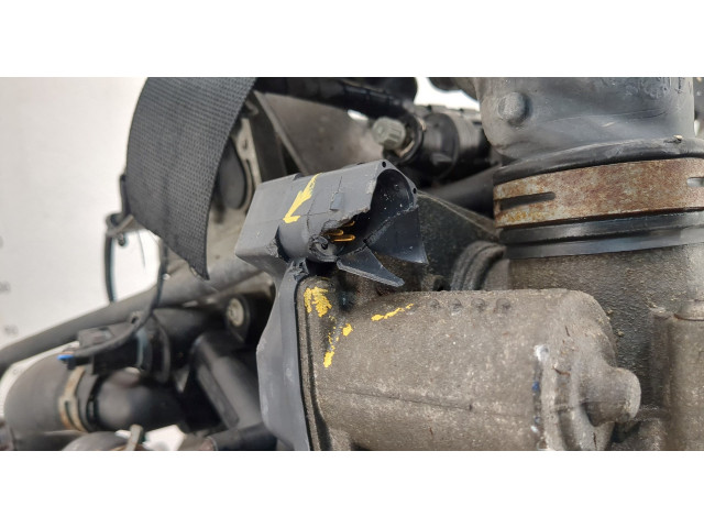 Форсунка топливная  Skoda Fabia 2007-2014         