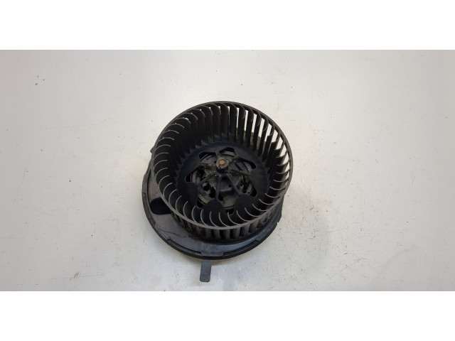 Моторчик печки  Audi A3 (8P) 2003-2013 1K2820015H    1K2820015H   