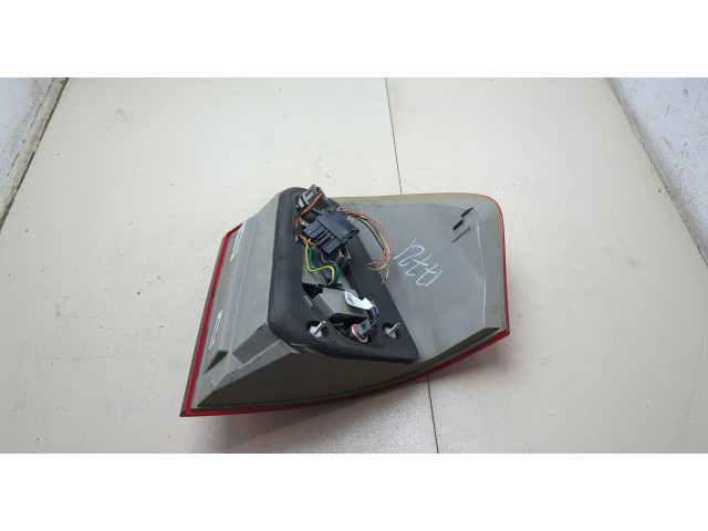 Задний фонарь          