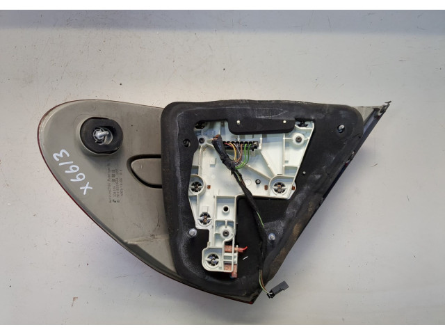 Задний фонарь          