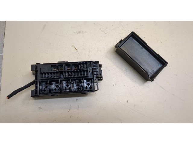 Блок предохранителей  Buick Encore GX 2019-2024         