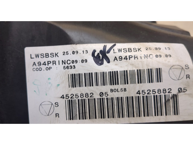 Блок предохранителей  Peugeot 2008 2013-2016         