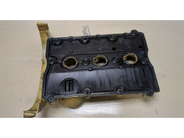 Клапанная крышка двигателя ДВС Audi A6 (C5) 1997-2004 3