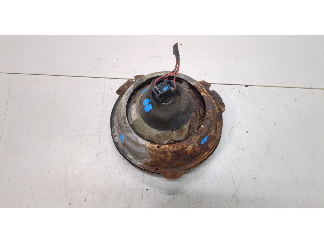 Фара передняя Mitsubishi Pajero 1982-1991 левая