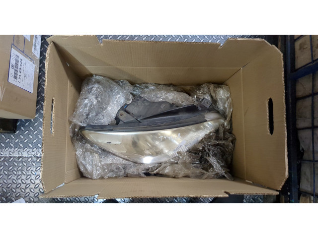 Фара передняя  Hyundai Getz правая 