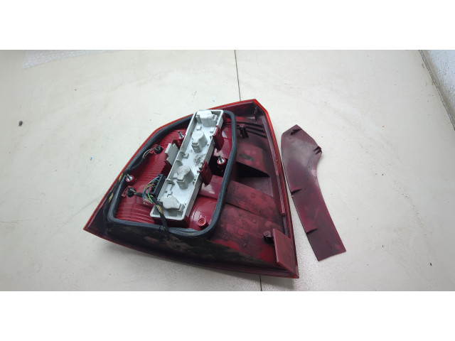 Задний фонарь