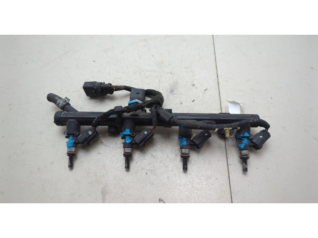 Форсунка топливная  Volkswagen Golf 7 2012-2020    06L906036L, 06K133317G     