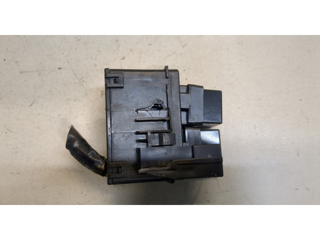 Блок реле  Infiniti G 2006-2013         