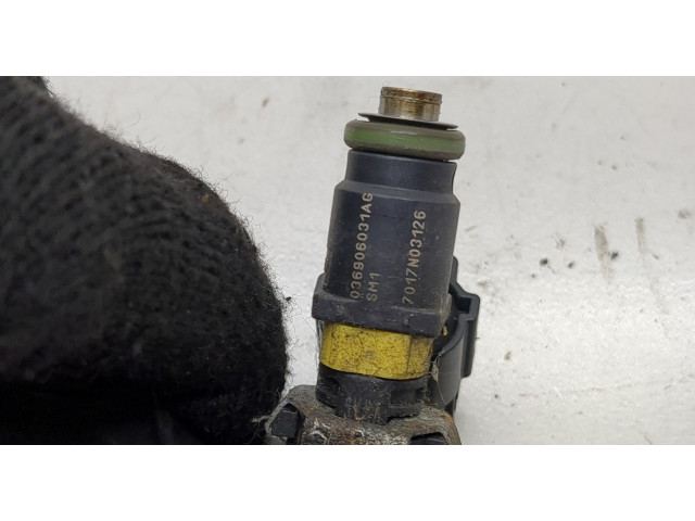 Форсунка топливная Skoda Fabia 1999-2007 036906031AG, 036133320C