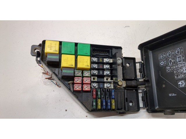 Блок предохранителей Rover 75 1999-2005 YQE000210