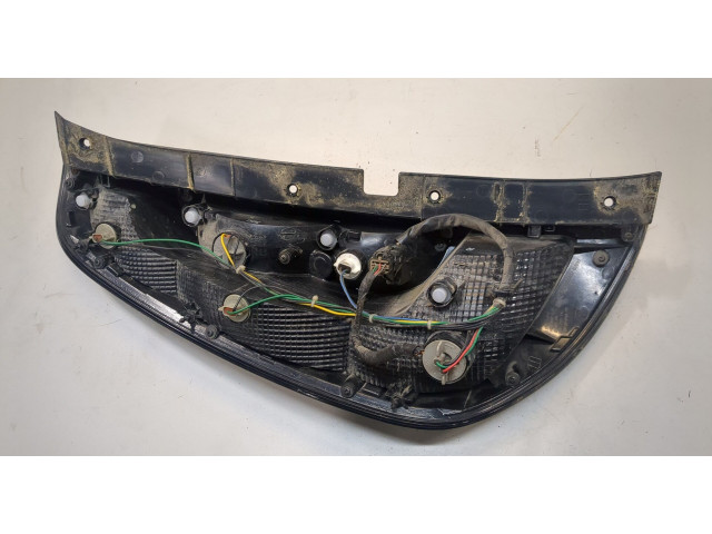 Задний фонарь          