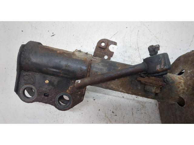 Стойка амортизатора  Pontiac Vibe 1 2002-2008      