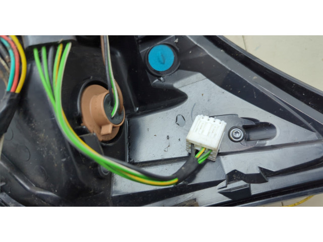 Задний фонарь